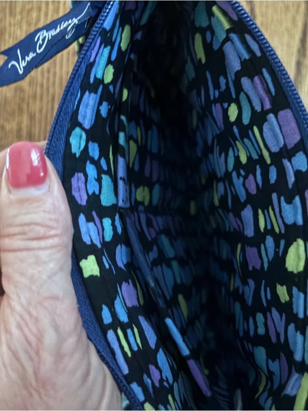 Vera Bradley Quilted  Crossbody Bag ~ Grandma-core, Travel, Quilted, Classic - Picture 7 of 9